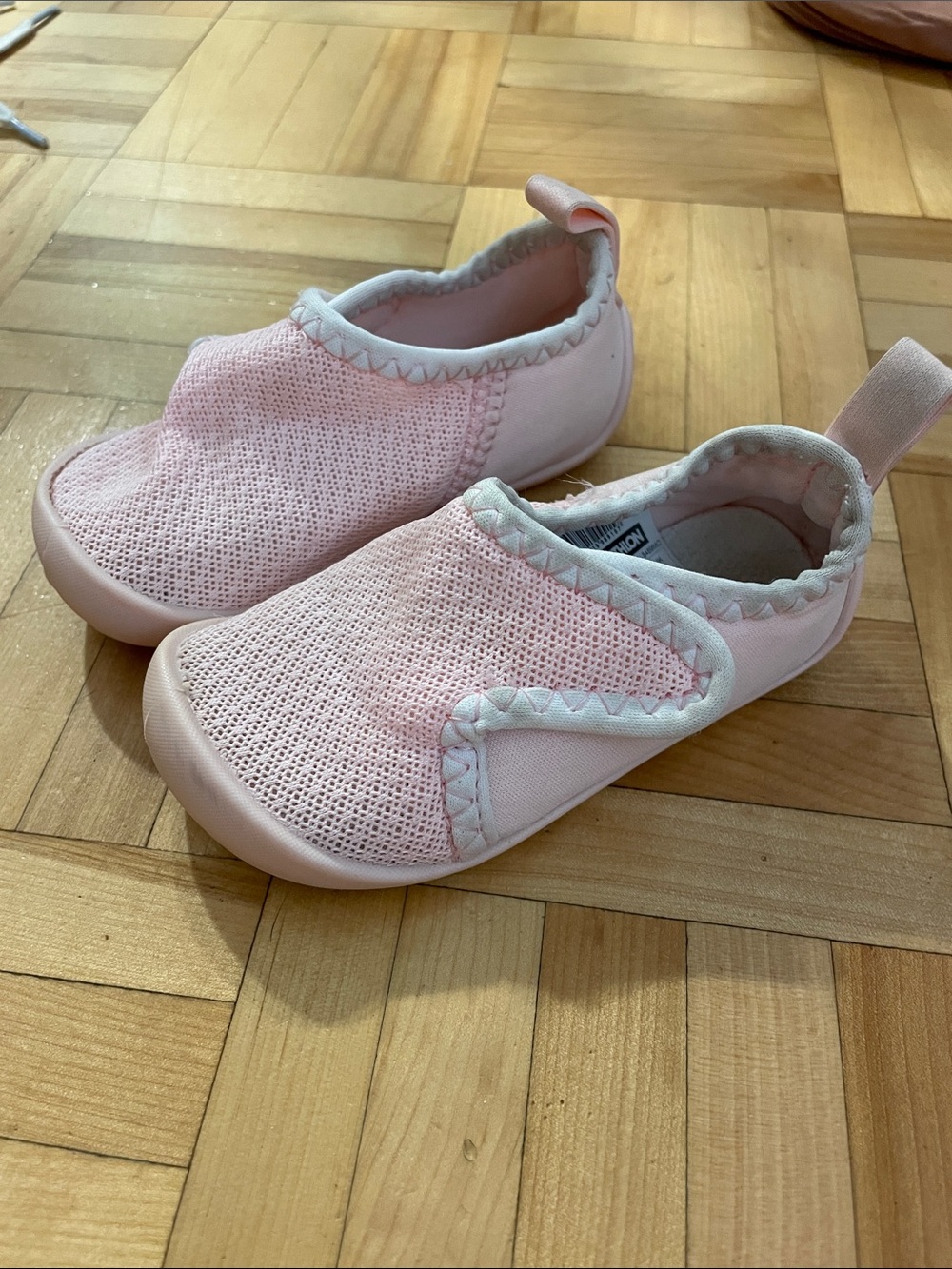 Kids Breathable Pink Slip-On Water Shoes